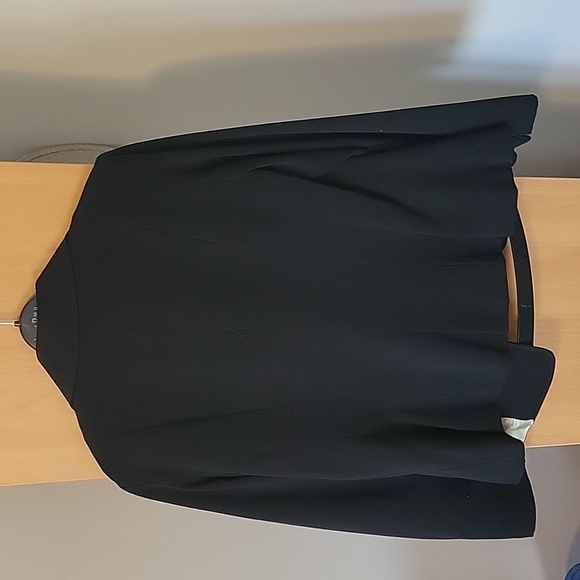 Ladies Blazer - Picture 4 of 5